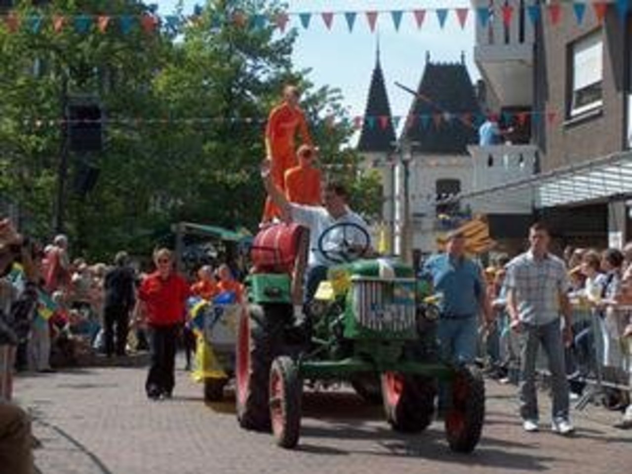 Bilder vom Umzug "100 Jahre Stadtrechte Lohne" Image 16