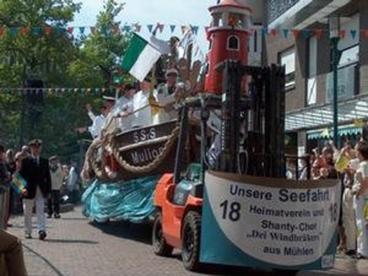 Bilder vom Umzug "100 Jahre Stadtrechte Lohne" Image 18