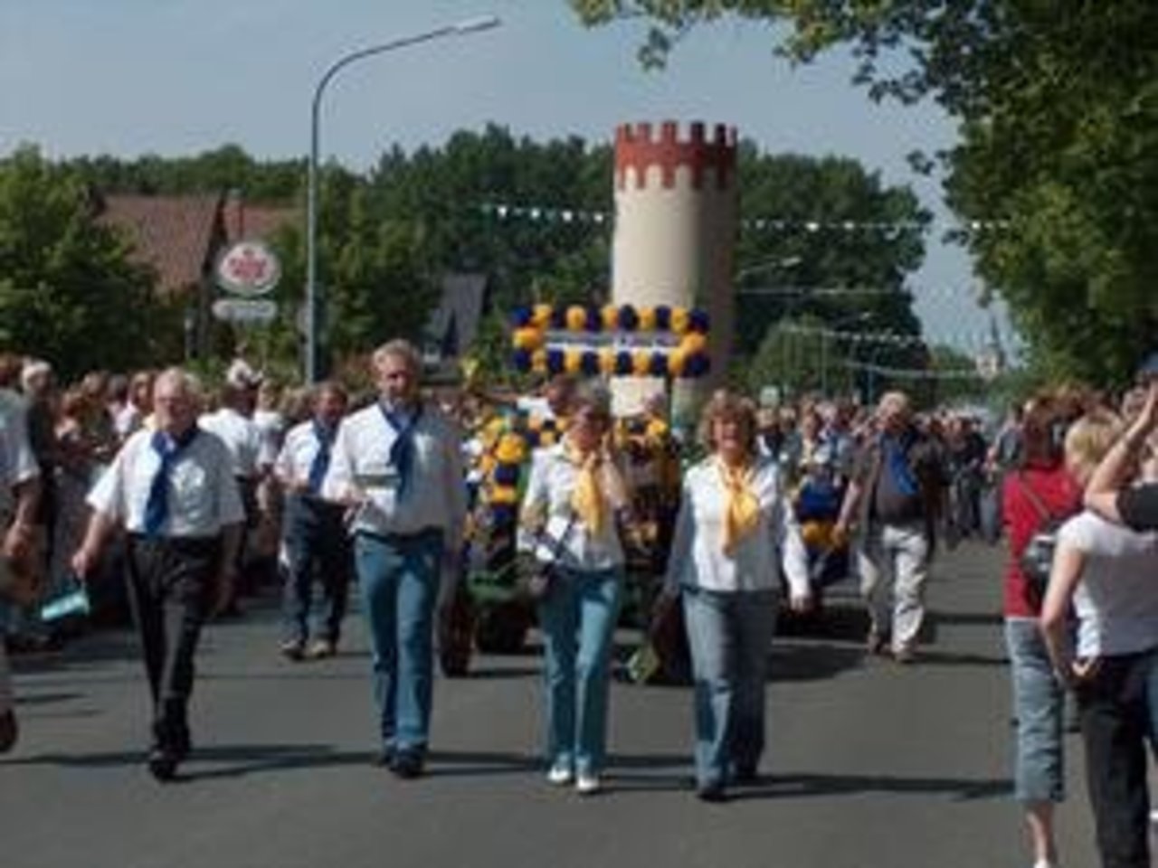 Bilder vom Umzug "100 Jahre Stadtrechte Lohne" Image 40