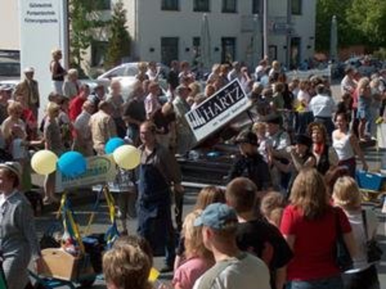 Bilder vom Umzug "100 Jahre Stadtrechte Lohne" Image 60