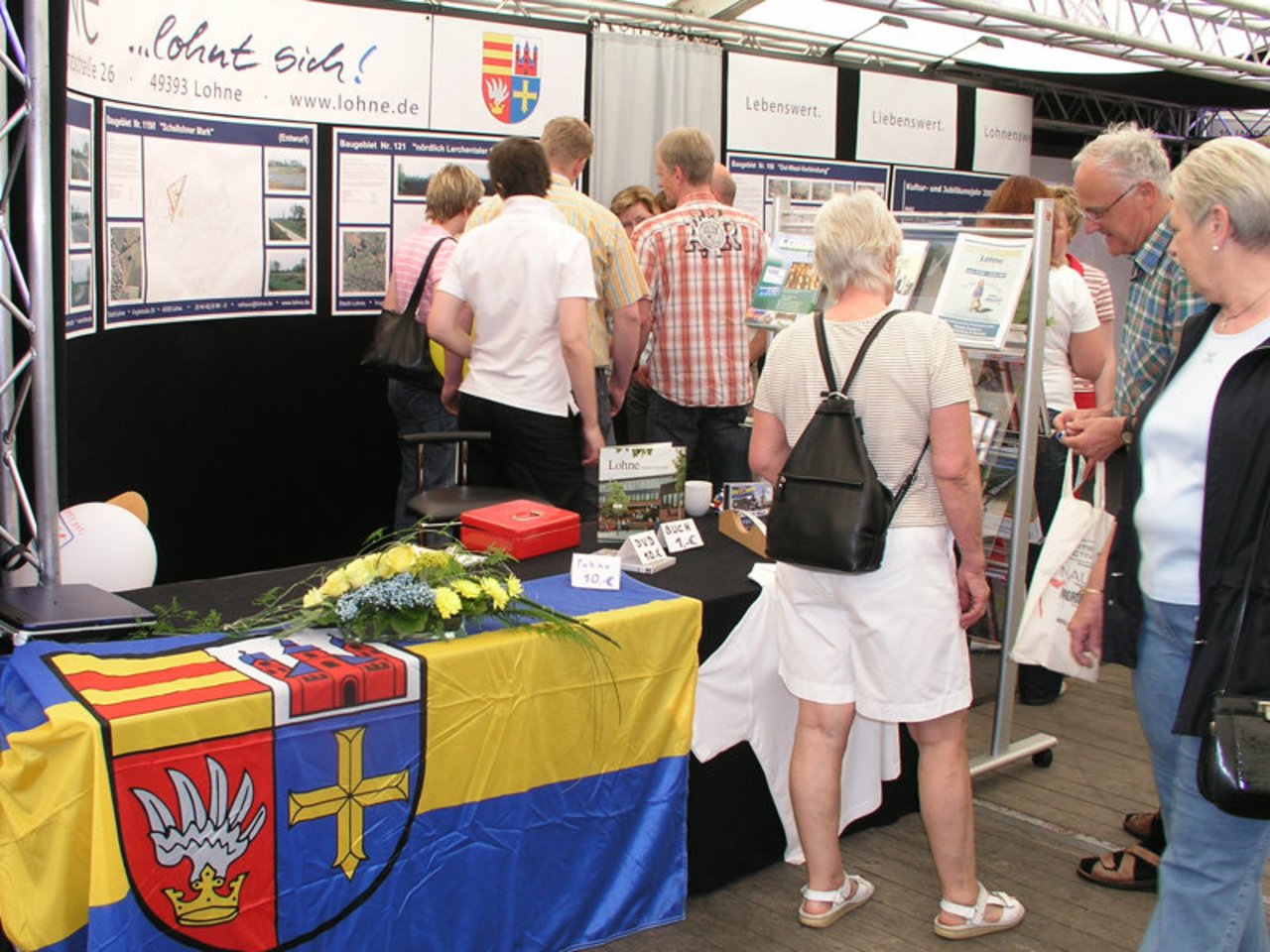 Aha-Effekt mit Mitmachaktionen, Vorträgen und Lüttenland Image 1