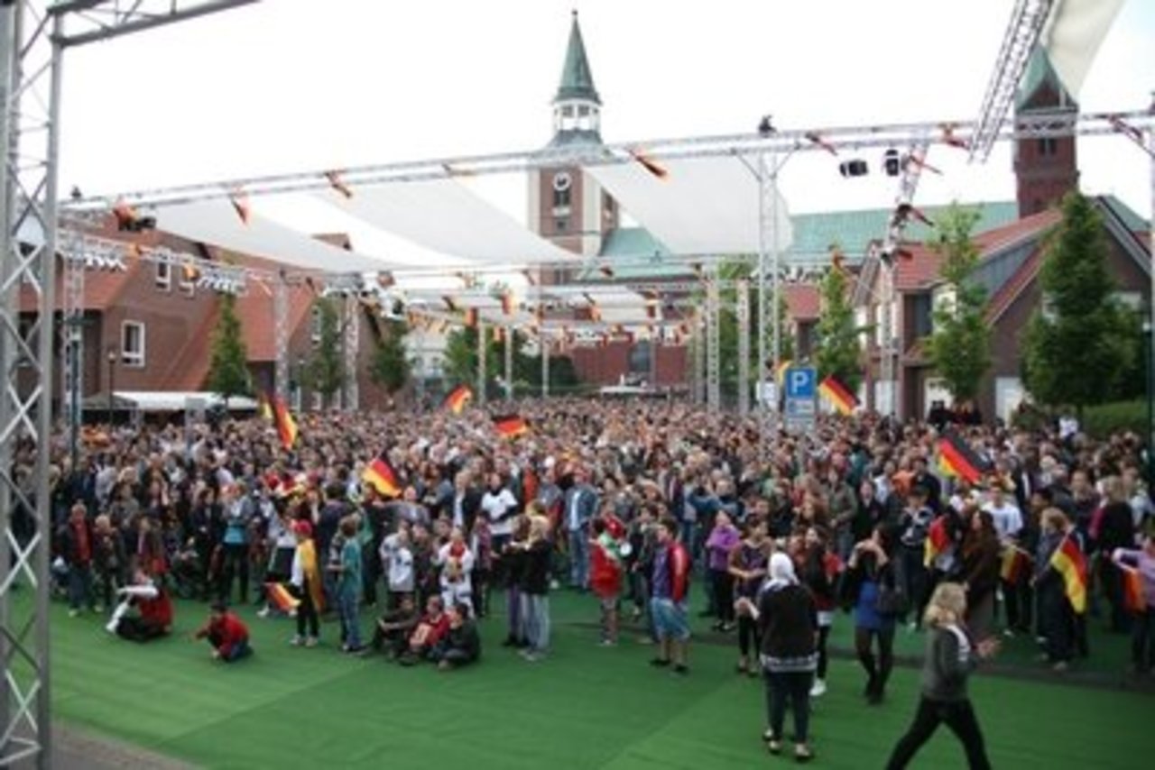 Lohner Fanmeile rockt mit 4500 Zuschauern Image 3