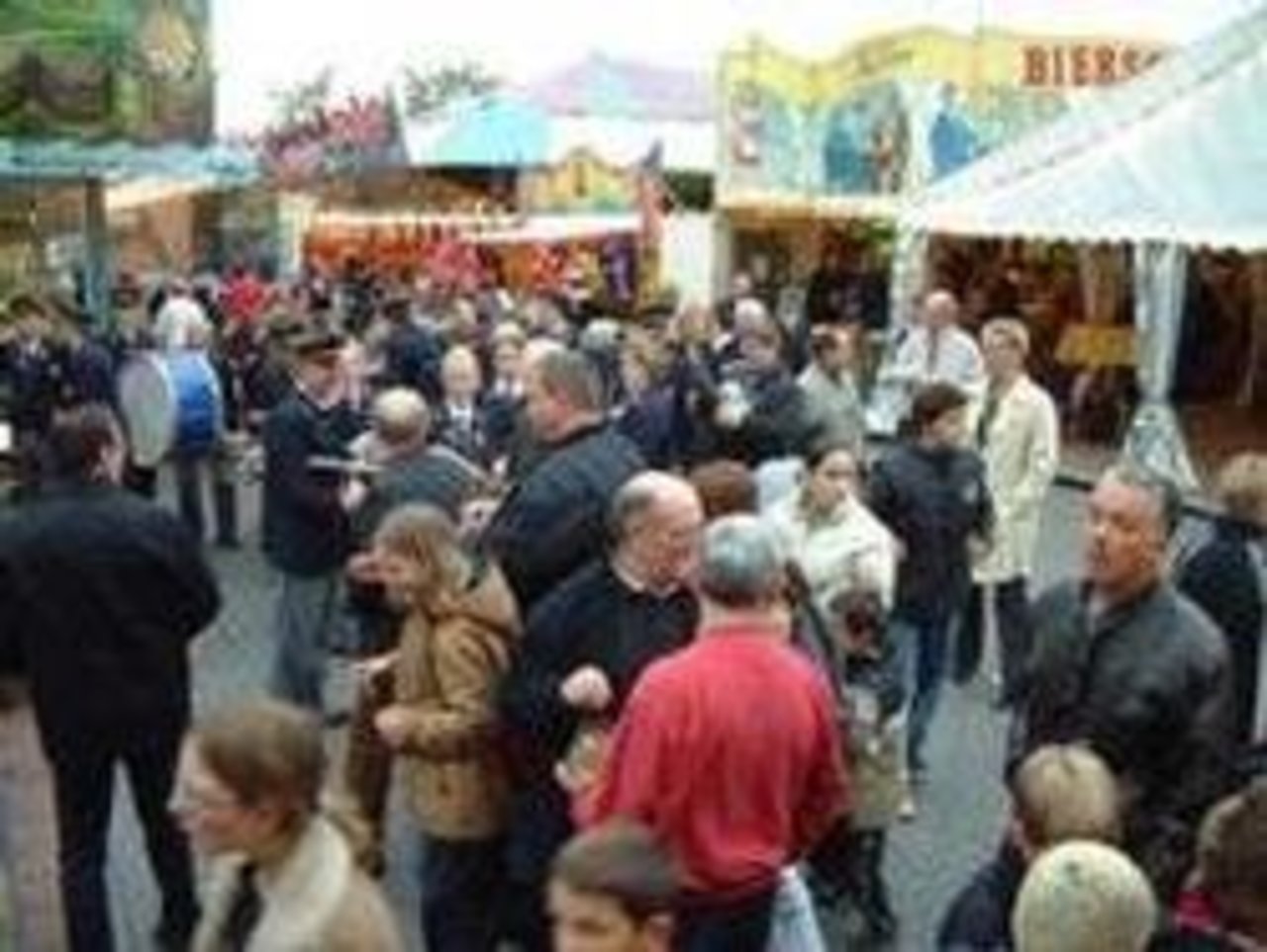 Kirmesauftakt mit Kinderflohmarkt auf dem Alten Markt Image 3