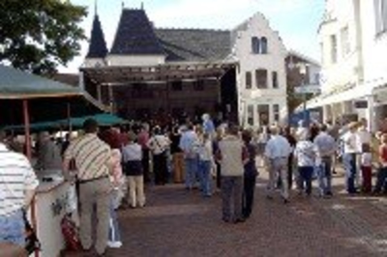 4. Lohner Stadtnacht am Samstag 17.07.2004 Image 3