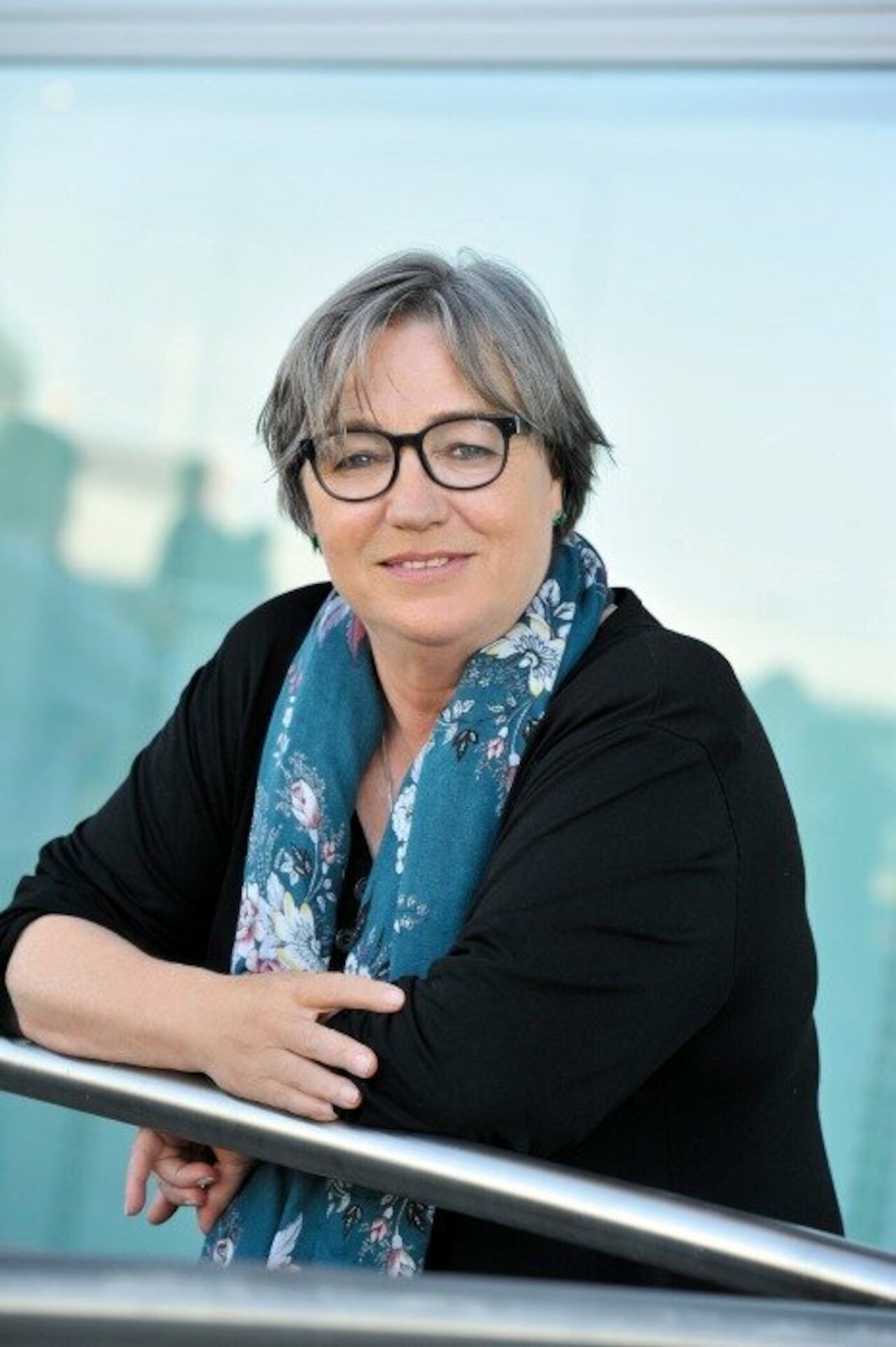 Büchergalerie bietet Lesung mit Drei-Gänge-Menü