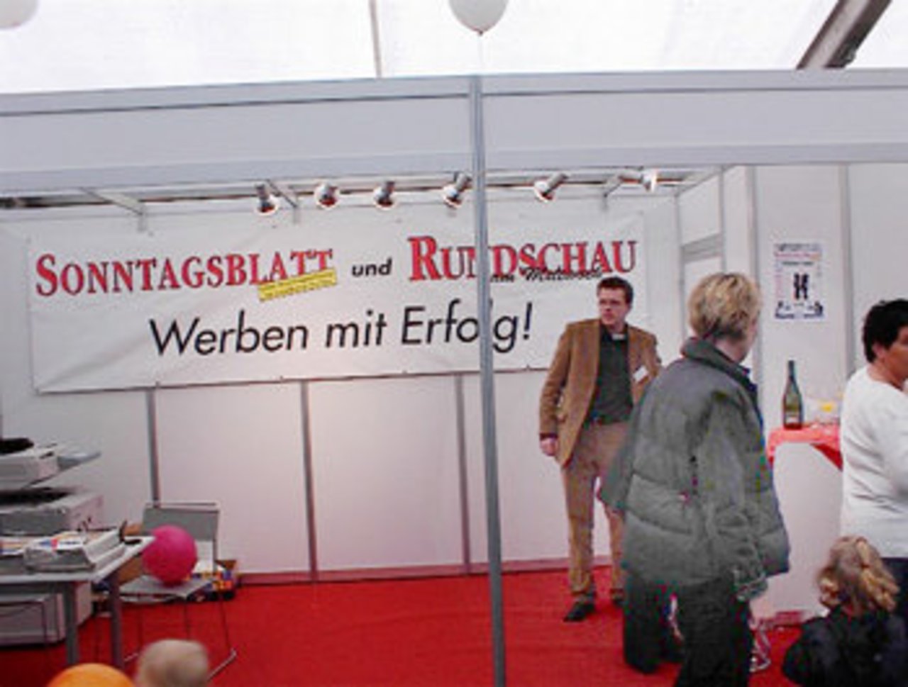 Die Stände der 2. Lohner Gewerbeschau im Bild Image 53