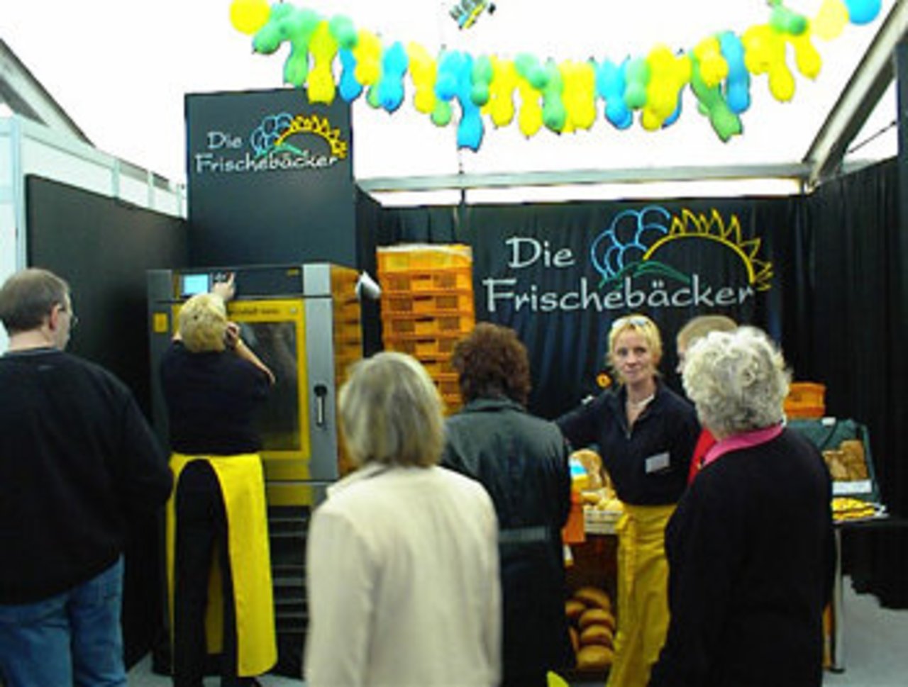 Die Stände der 2. Lohner Gewerbeschau im Bild Image 55