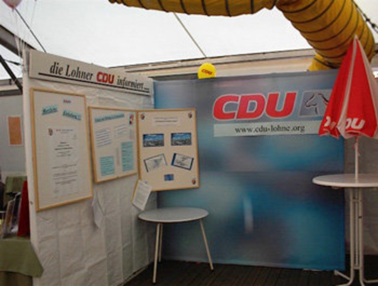 Die Stände der 2. Lohner Gewerbeschau im Bild Image 80