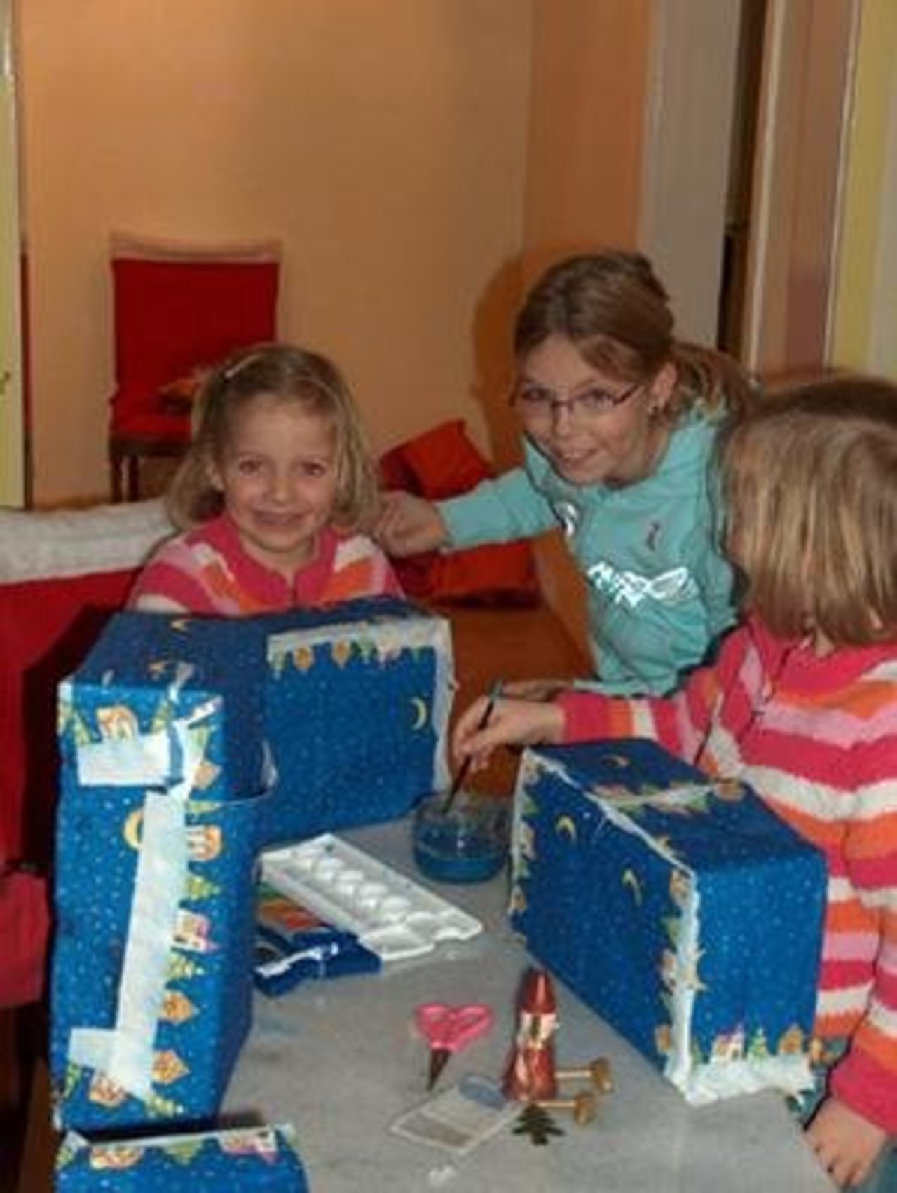 Märchenhafte Weihnacht 30.11.05: "Basteln & Spielen mit Zakk und Bob" Image 12