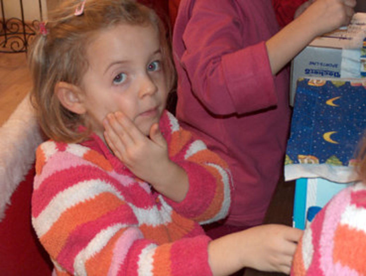 Märchenhafte Weihnacht 30.11.05: "Basteln & Spielen mit Zakk und Bob"