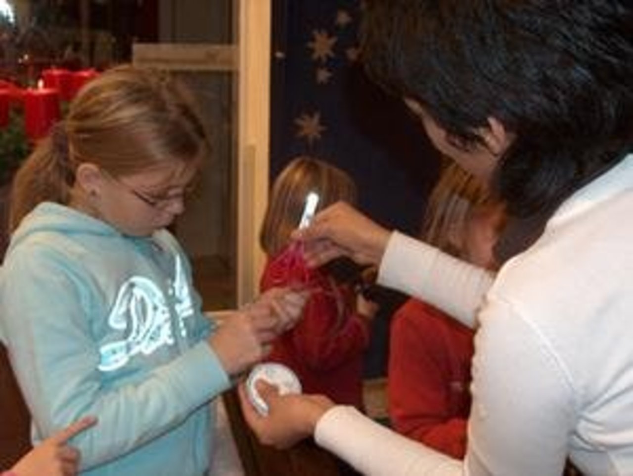 Märchenhafte Weihnacht 30.11.05: "Basteln & Spielen mit Zakk und Bob" Image 22