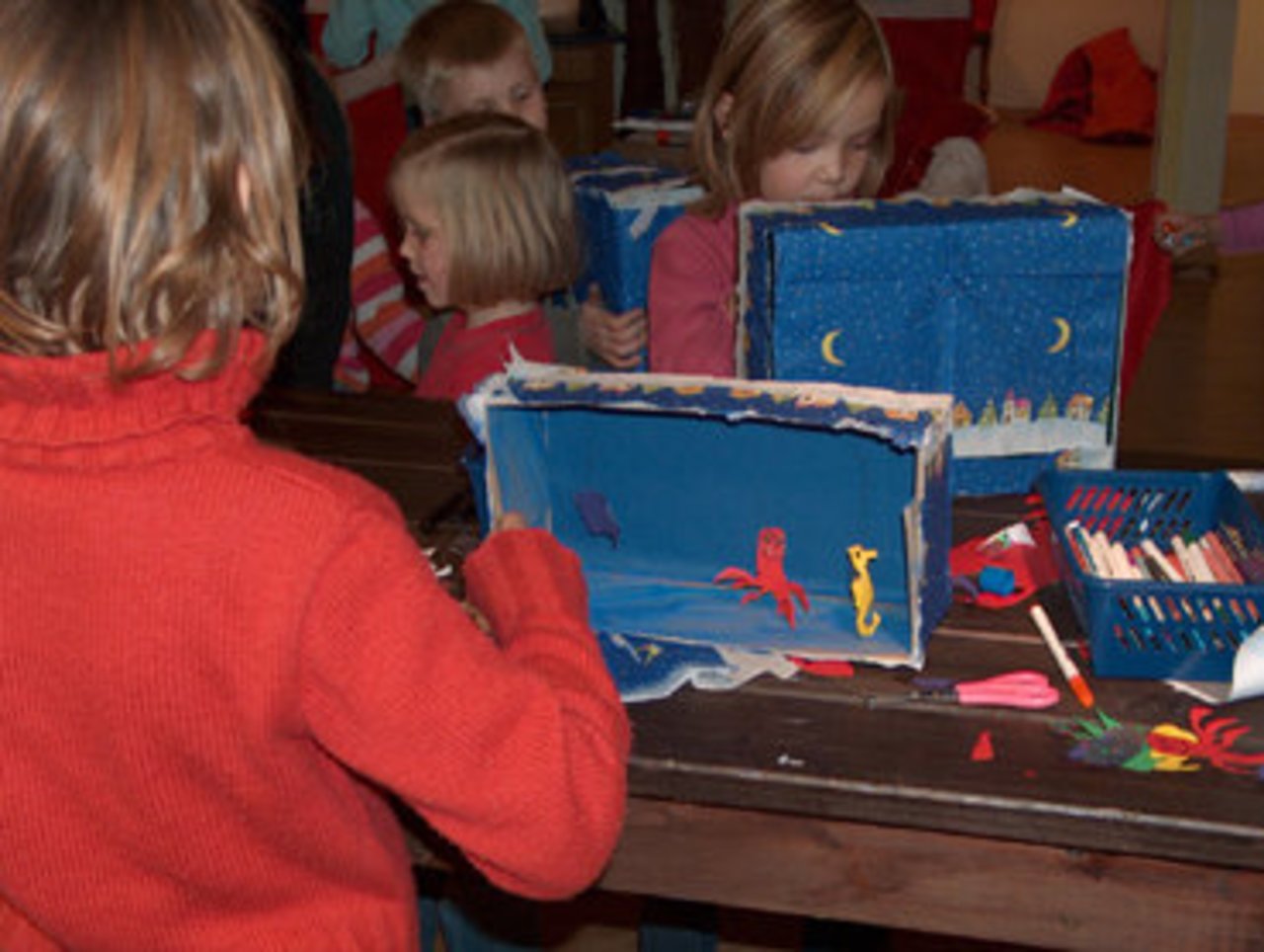 Märchenhafte Weihnacht 30.11.05: "Basteln & Spielen mit Zakk und Bob" Image 23