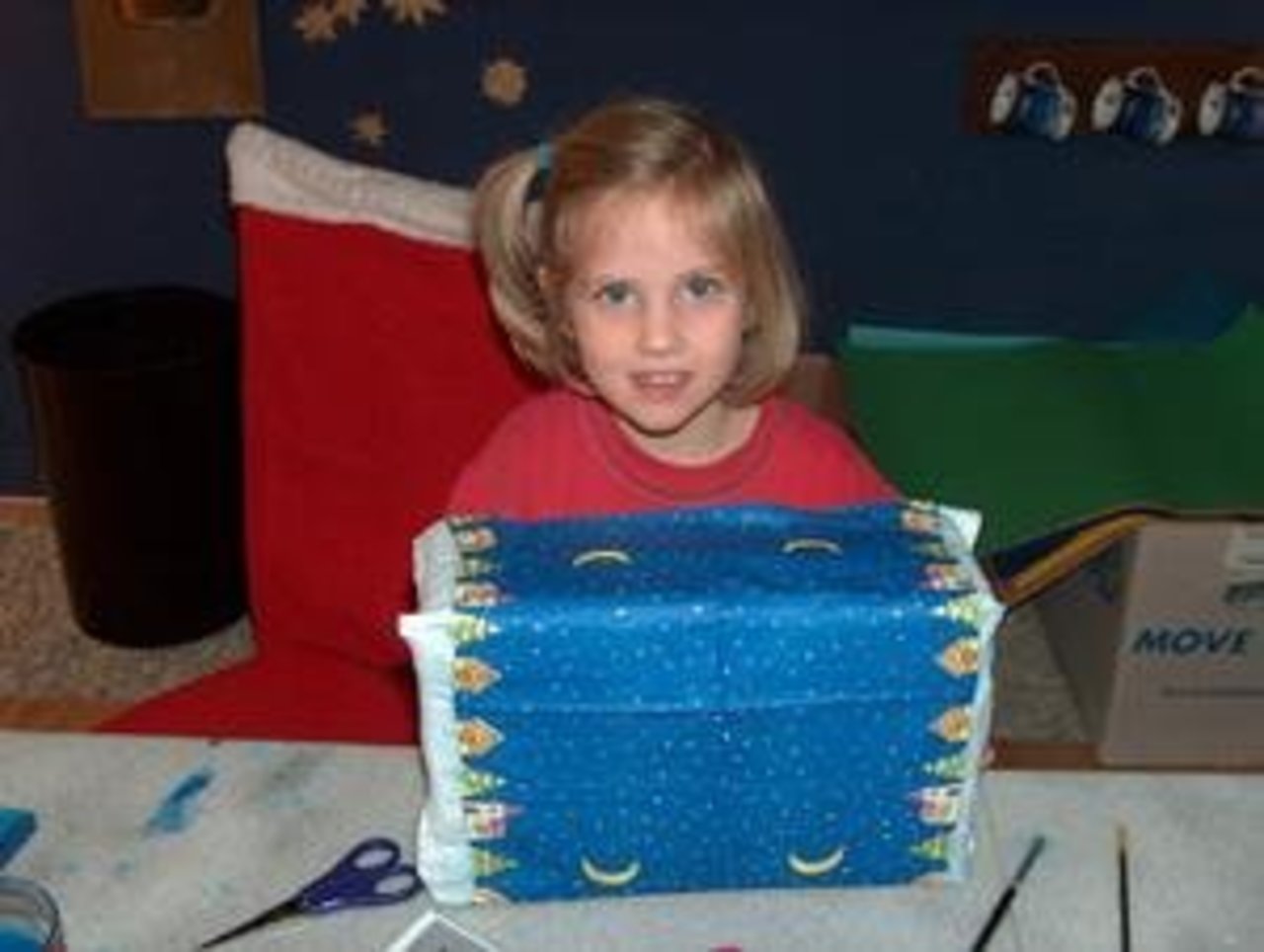 Märchenhafte Weihnacht 30.11.05: "Basteln & Spielen mit Zakk und Bob" Image 9