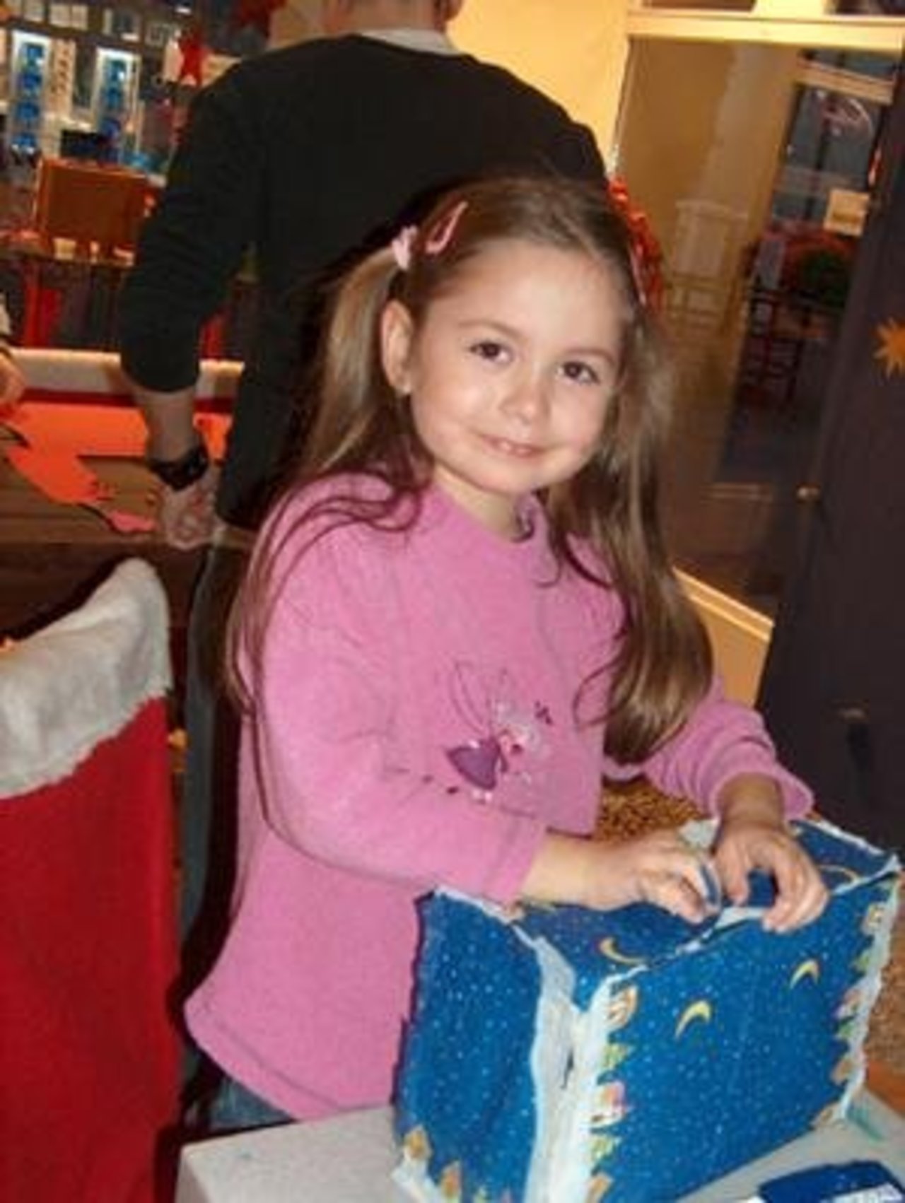 Märchenhafte Weihnacht 30.11.05: "Basteln & Spielen mit Zakk und Bob" Image 10