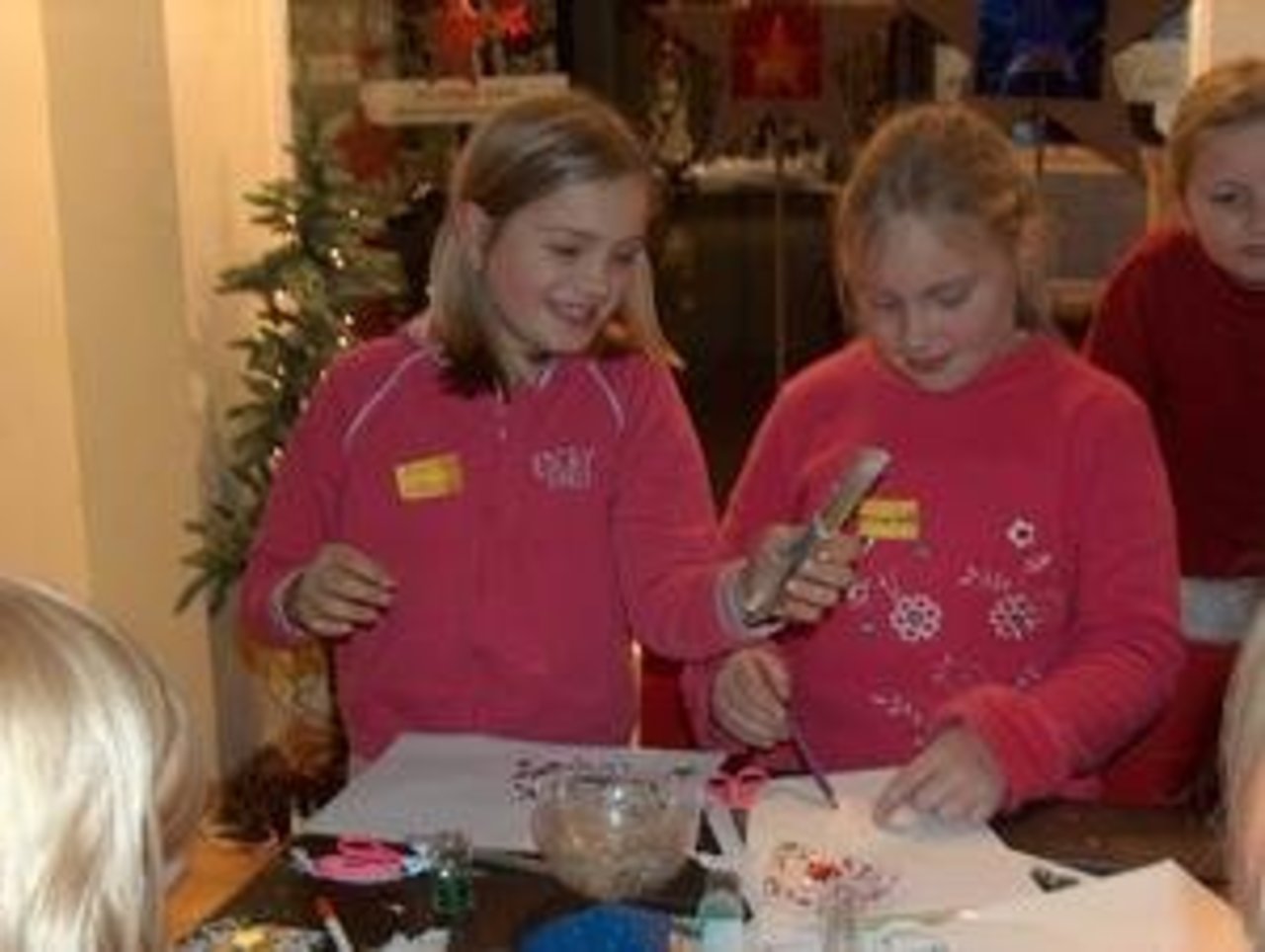 Märchenhafte Weihnacht 2.12.05: "Wir basteln Zauberkugeln" Image 16