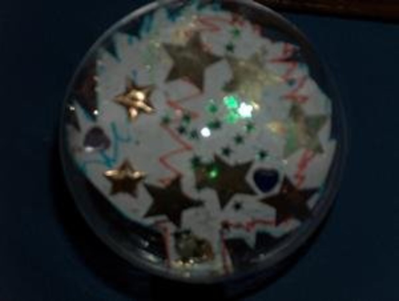 Märchenhafte Weihnacht 2.12.05: "Wir basteln Zauberkugeln" Image 19