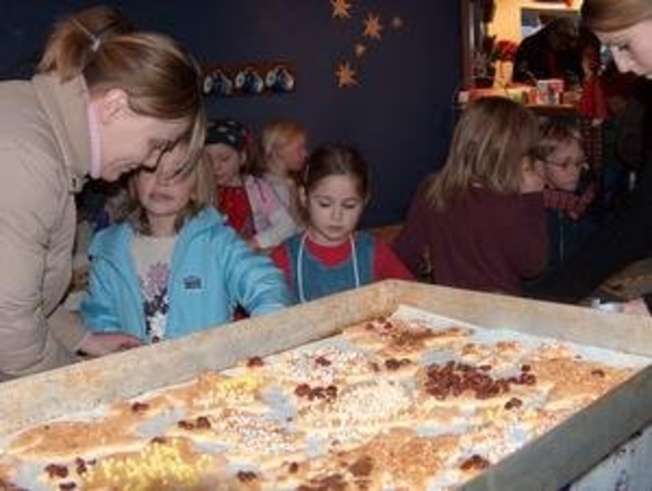 Märchenhafte Weihnacht 3.12.05: "Weihnachtsbäckerei" Image 12