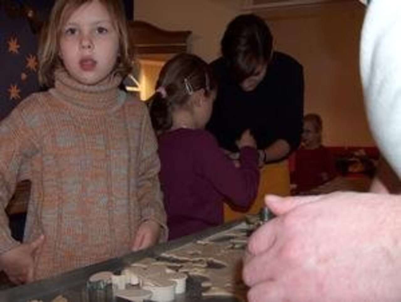 Märchenhafte Weihnacht 3.12.05: "Weihnachtsbäckerei" Image 25