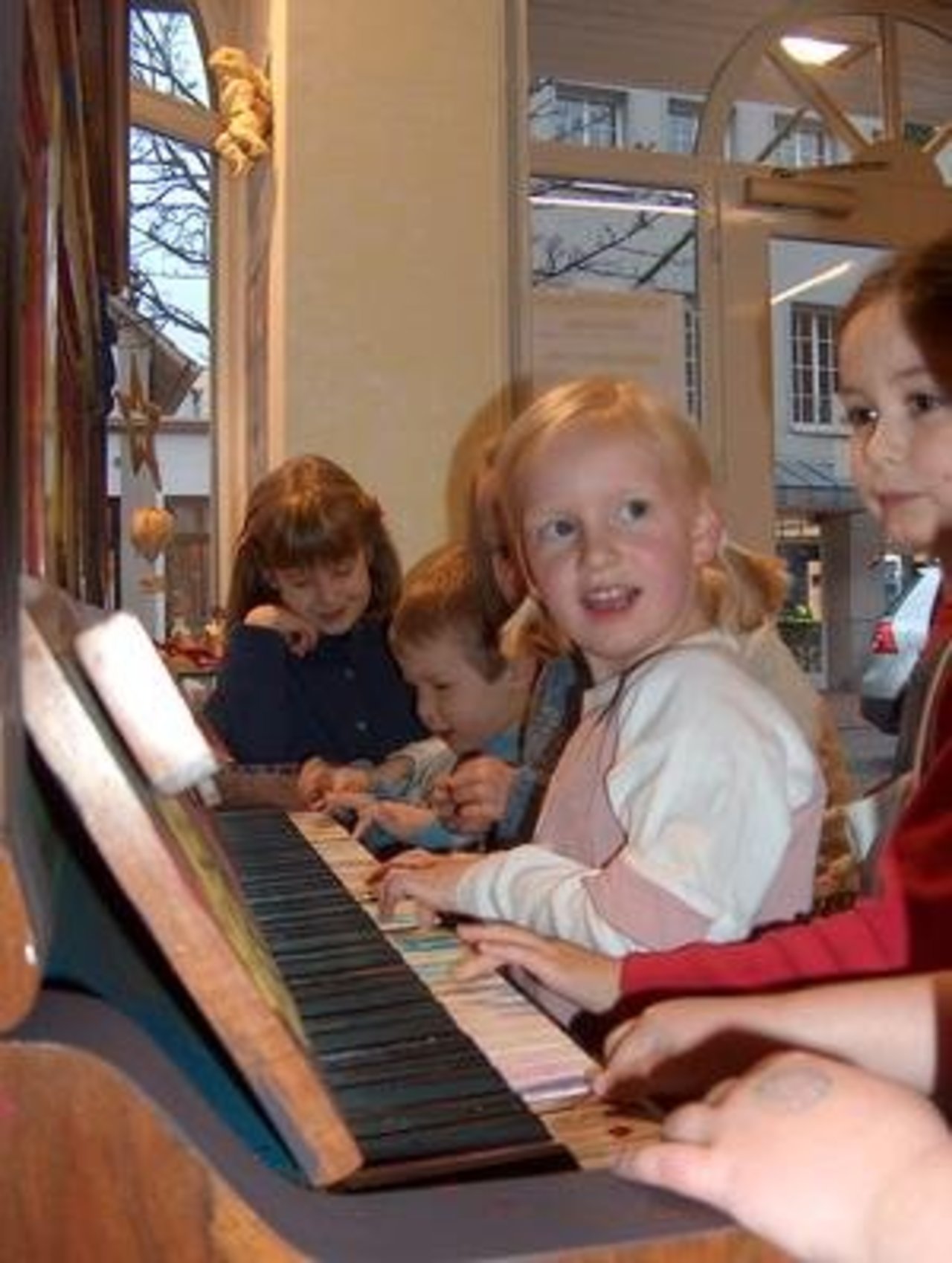 Märchenhafte Weihnacht 3.12.05: "Weihnachtsbäckerei" Image 9