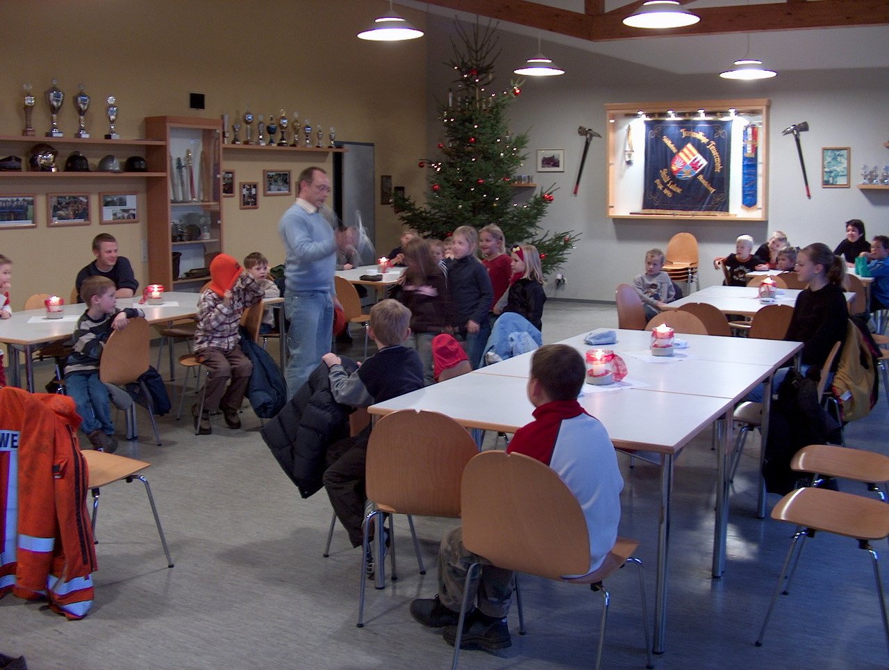 Märchenhafte Weihnacht 5.12.05: "Zu Gast bei der Feuerwehr"