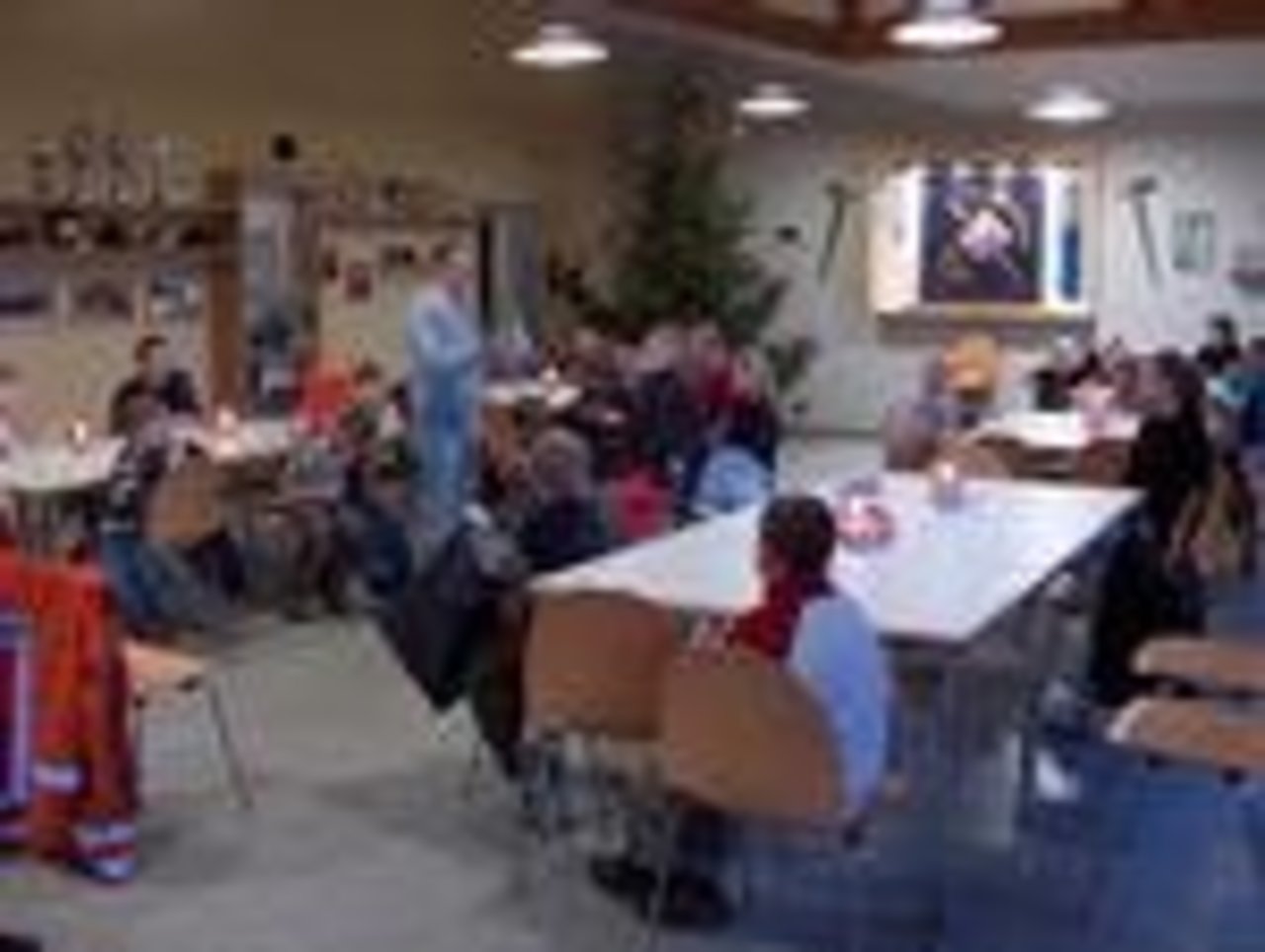 Märchenhafte Weihnacht 5.12.05: "Zu Gast bei der Feuerwehr" Image 3