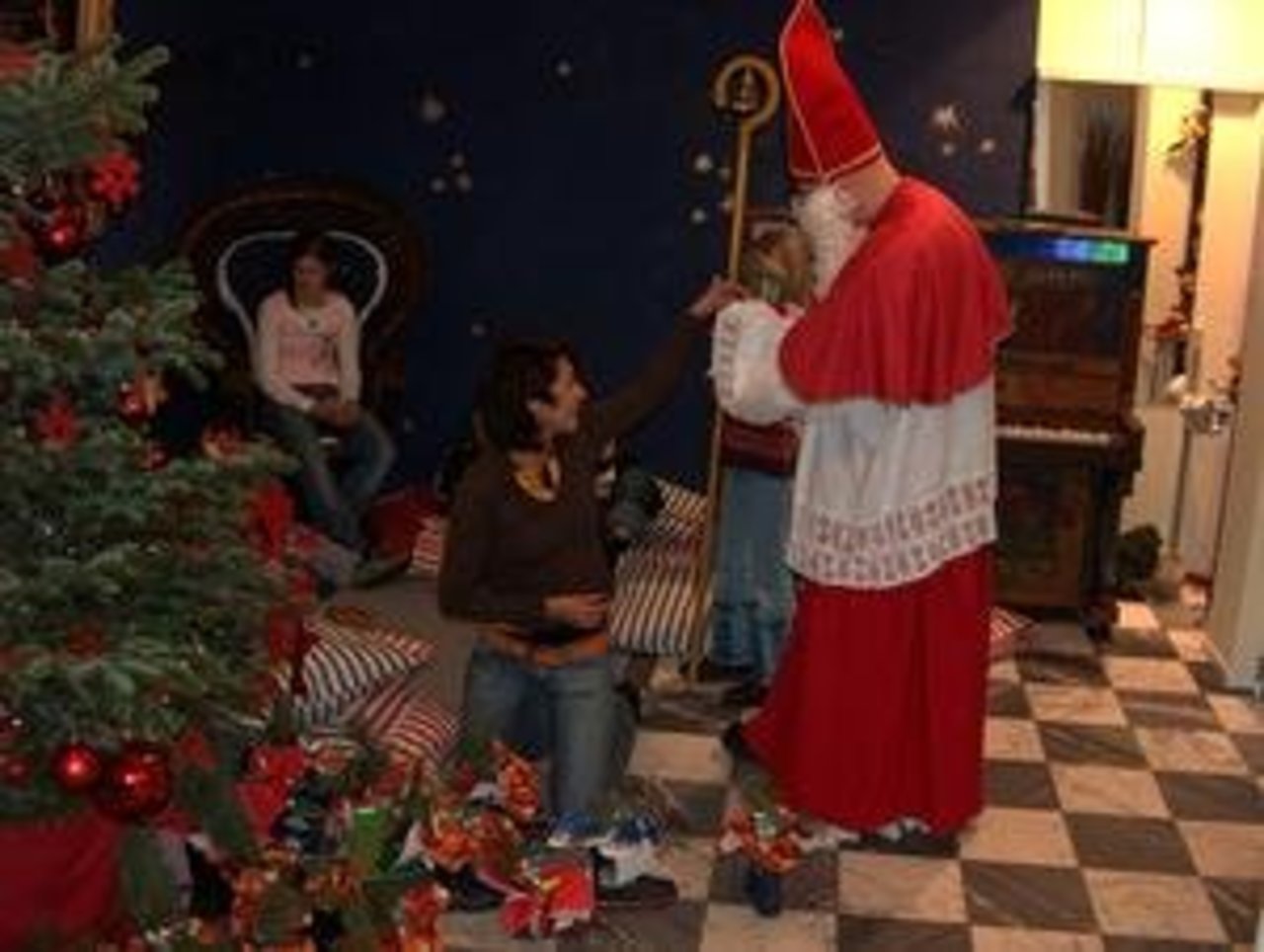 Märchenhafte Weihnacht 6.12.05: "Heute kommt der Nikolaus" Image 4