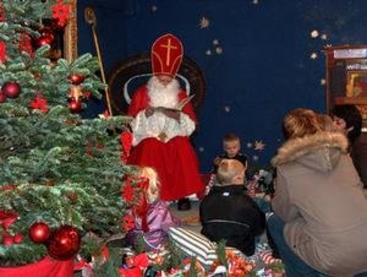 Märchenhafte Weihnacht 6.12.05: "Heute kommt der Nikolaus" Image 8
