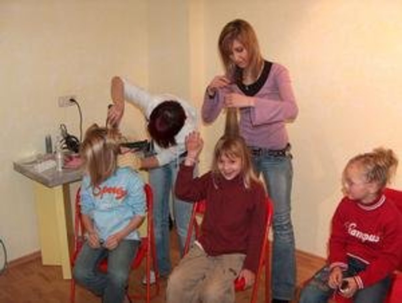 Märchenhafte Weihnacht 5.12.05: "Stylingtipps für Kids" Image 13