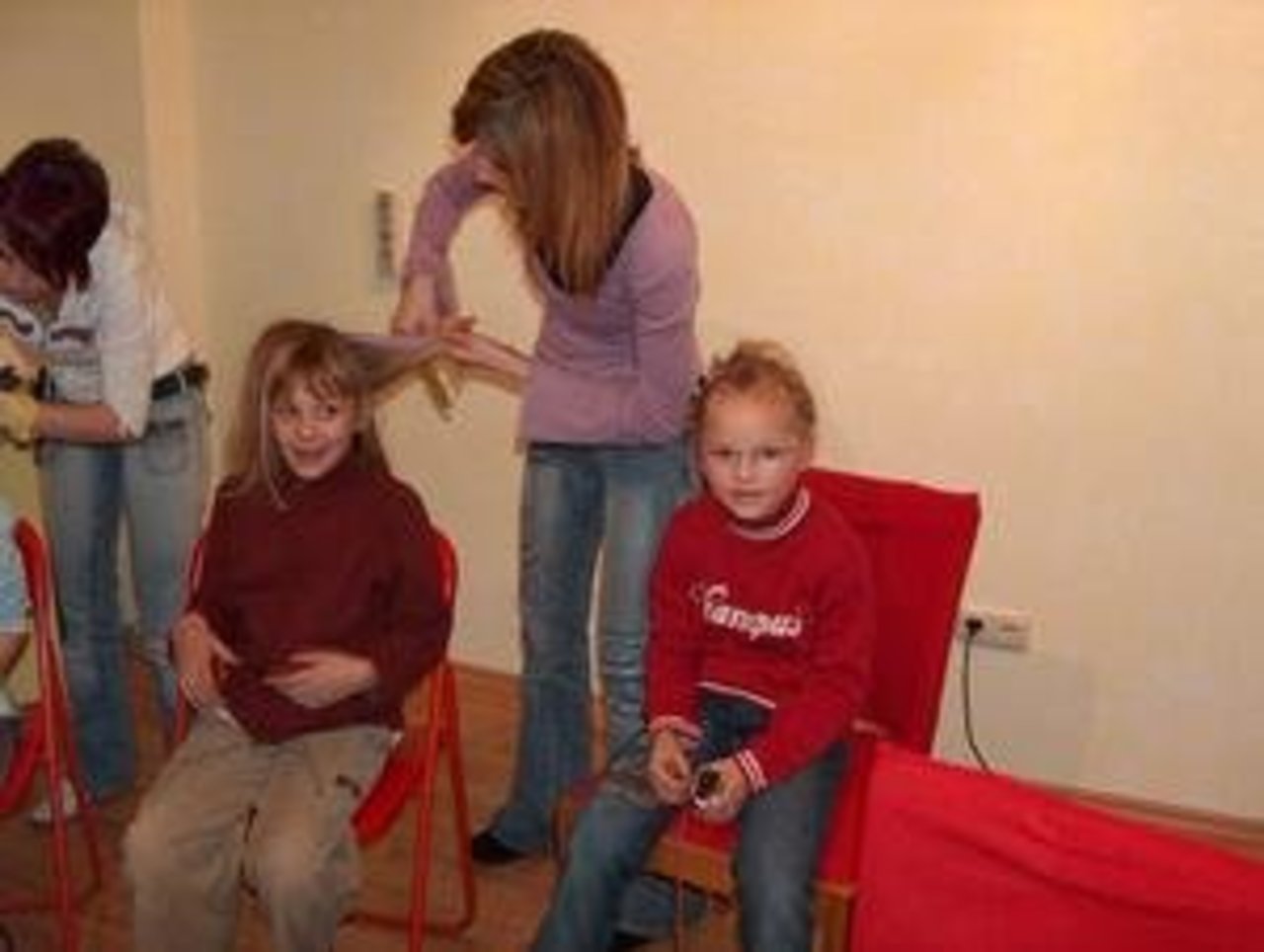 Märchenhafte Weihnacht 5.12.05: "Stylingtipps für Kids" Image 14