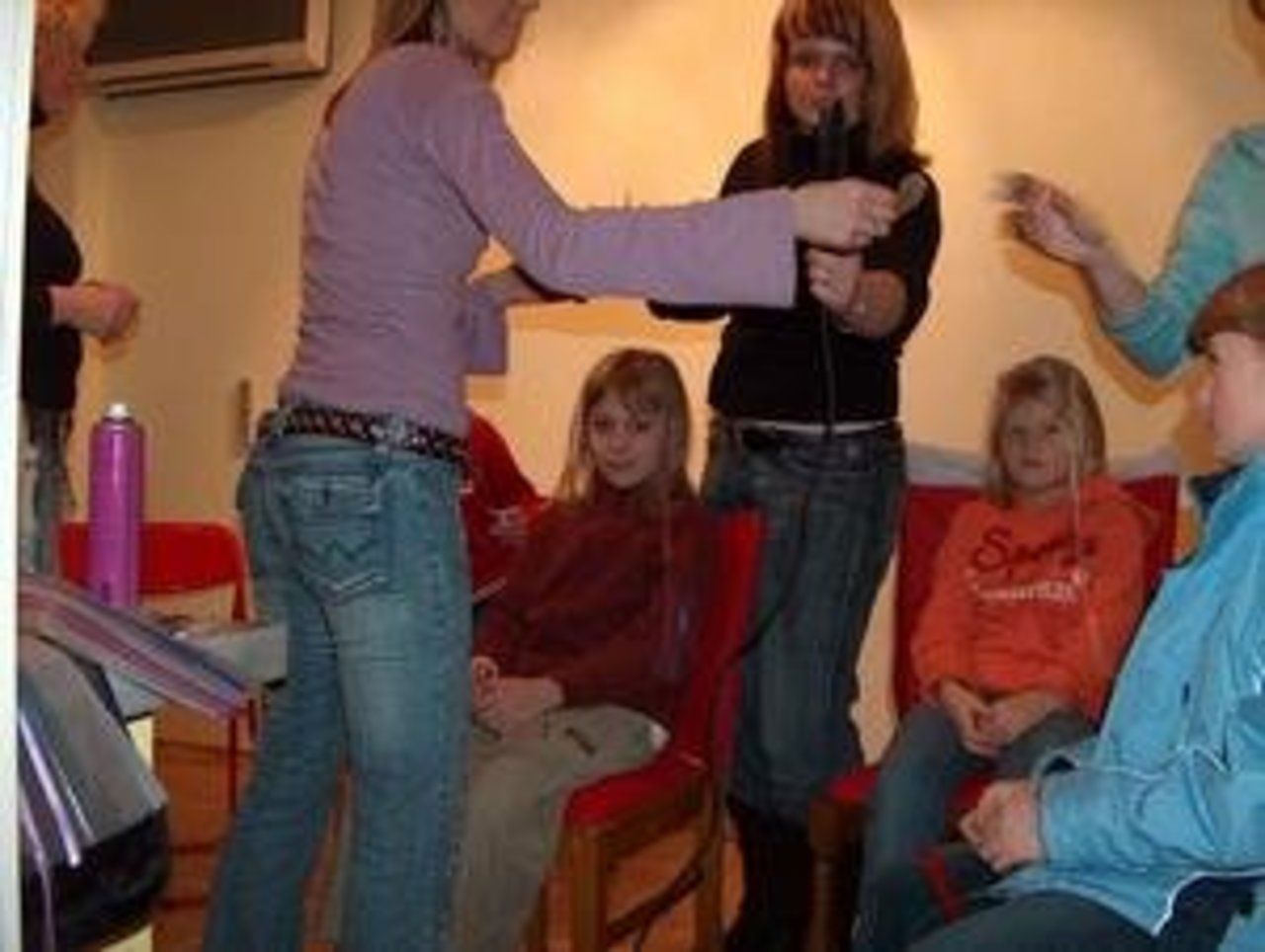 Märchenhafte Weihnacht 5.12.05: "Stylingtipps für Kids" Image 10