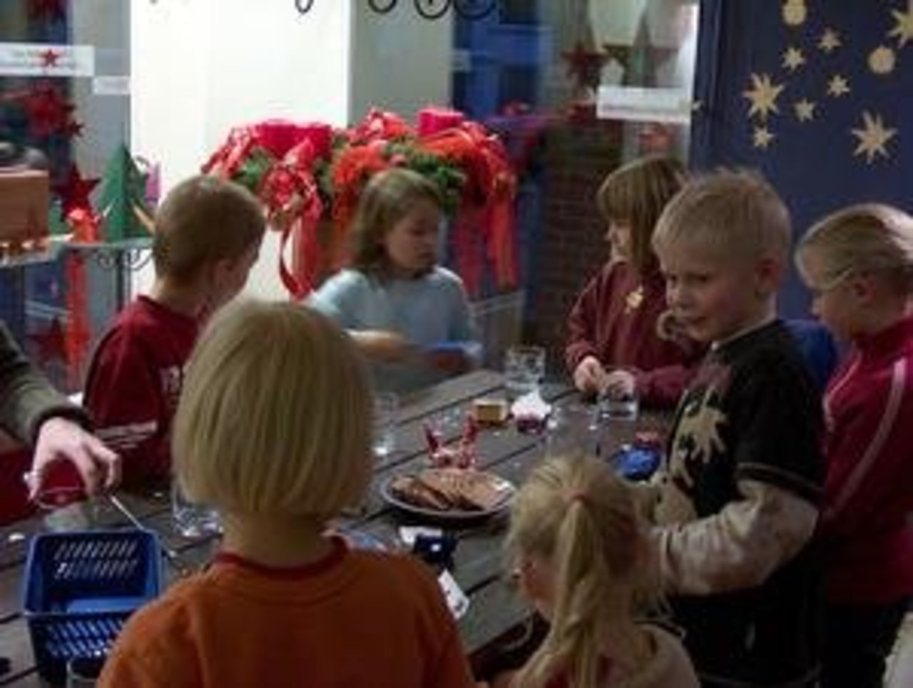 Märchenhafte Weihnacht8.12.05: "Ein Geschenk für Mama" Image 17