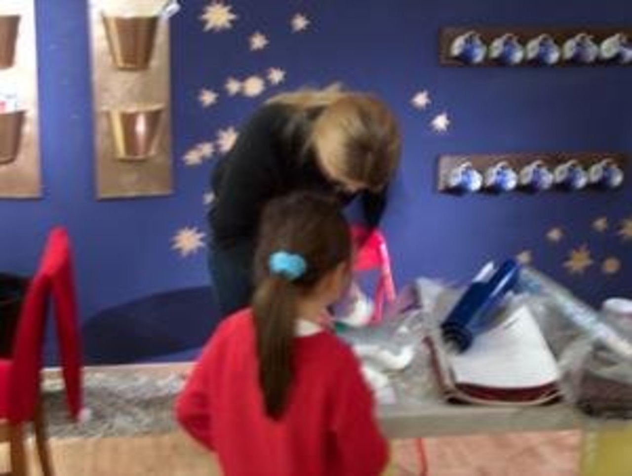 Märchenhafte Weihnacht8.12.05: "Ein Geschenk für Mama" Image 18