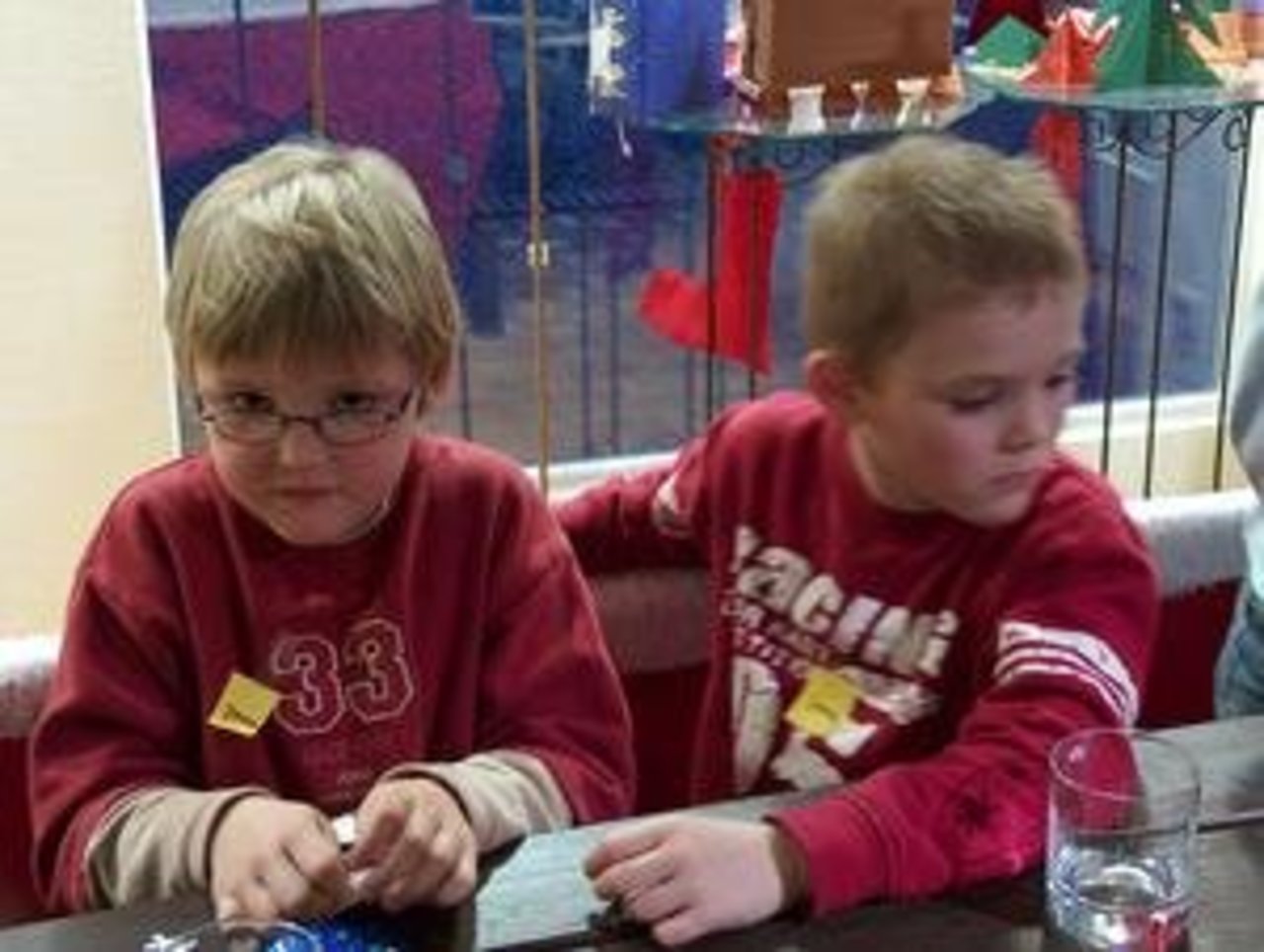 Märchenhafte Weihnacht8.12.05: "Ein Geschenk für Mama" Image 8