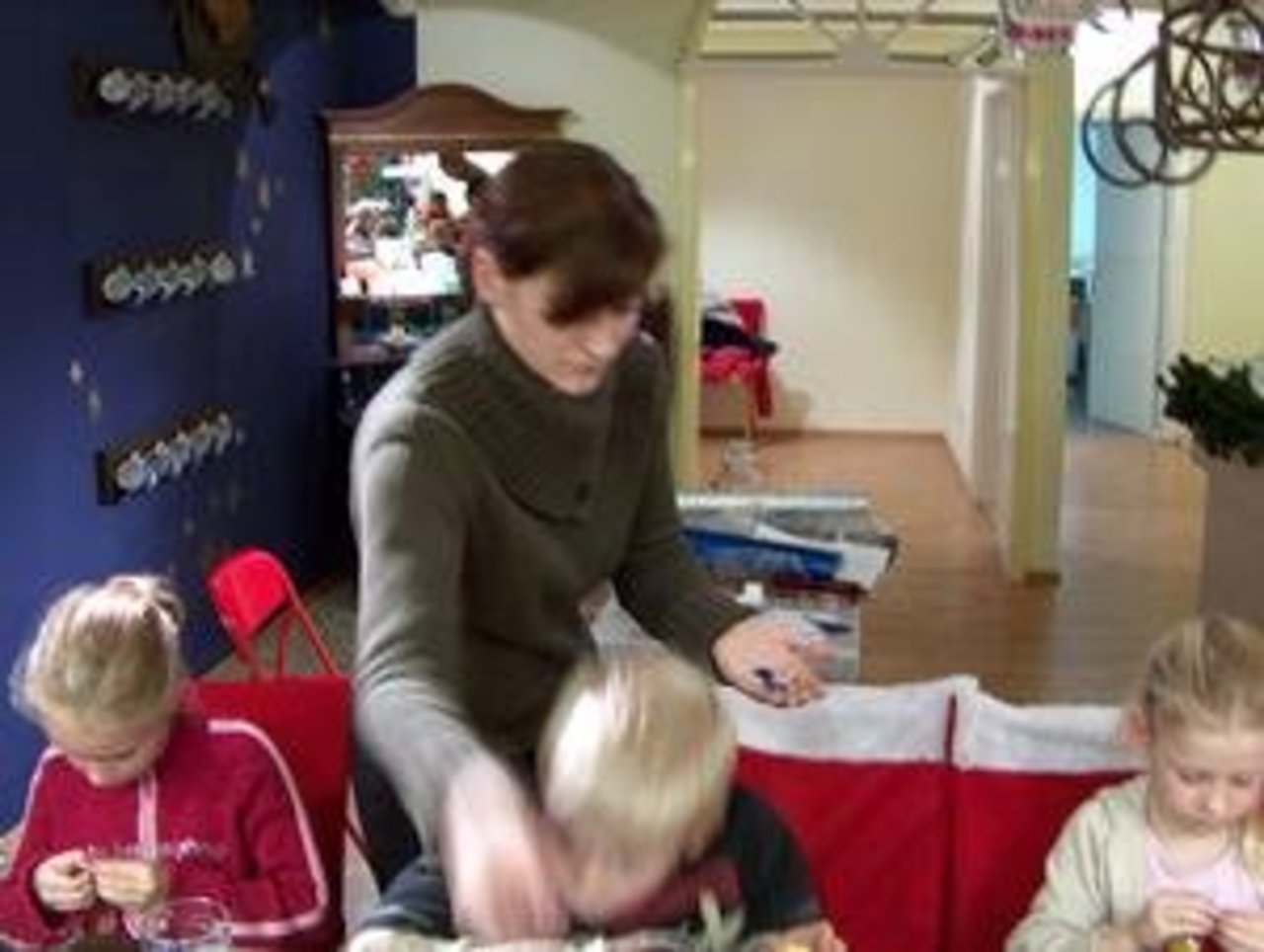 Märchenhafte Weihnacht8.12.05: "Ein Geschenk für Mama" Image 9