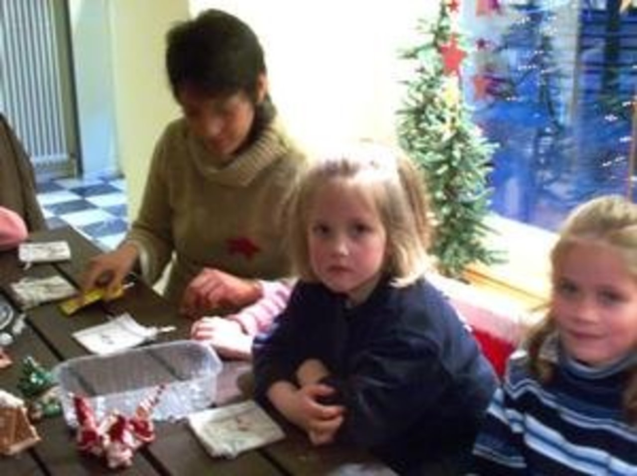 Märchenhafte Weihnacht19.12.05: "Ein Geschenk für Mama" Image 7